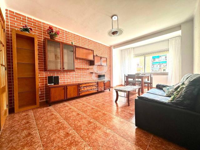 Piso en venta en Cornellà De Llobregat, Centre