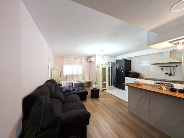 Piso en venta en Cornellà De Llobregat, Centre