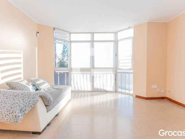 Piso en venta en Centre, Cornellà De Llobregat