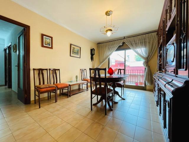 Piso en venta en Cornellà De Llobregat, Centre