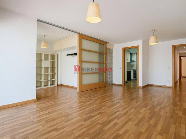 Piso en venta en Vilanova I La Geltrú, Centrevila