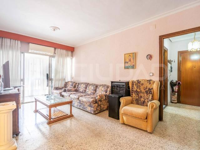 Piso en venta en Casco Antiguo, Sevilla