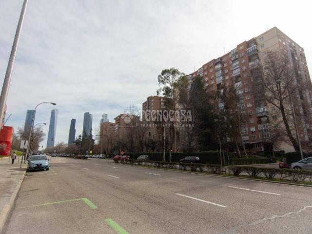 Piso en venta en Madrid, Cortes