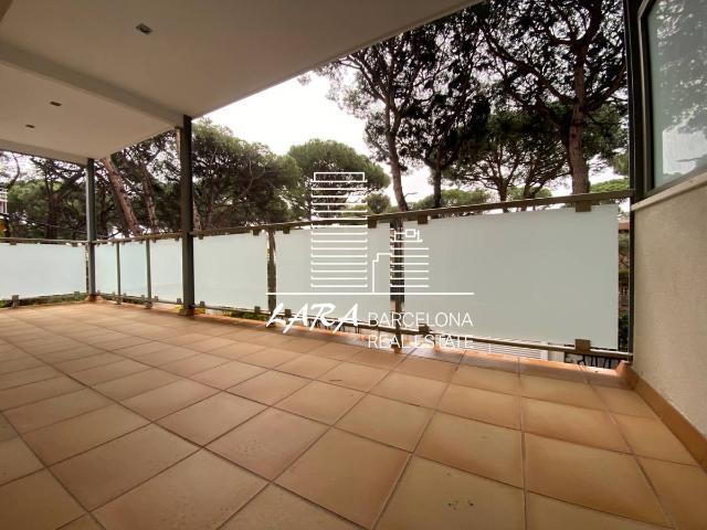 Piso en venta en Castelldefels, Centre