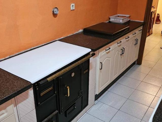Piso en venta en Mieres, Barrio de San Pedro