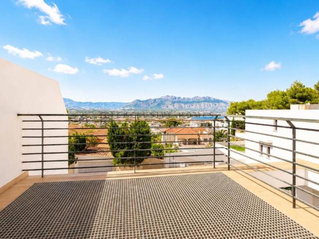 Piso en venta en la Marina Baixa, Valencia