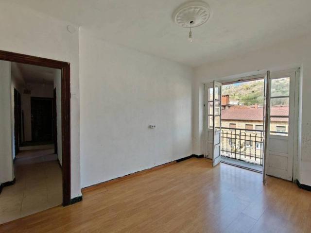 Piso en venta en El Pompián, Langreo