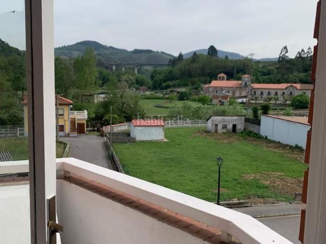 Piso en venta en Salas, Samartín