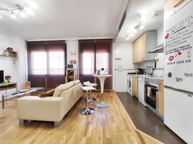 Piso en venta en Villapatro, Lardero