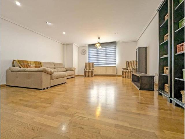 Piso en venta en Lardero, La Rioja