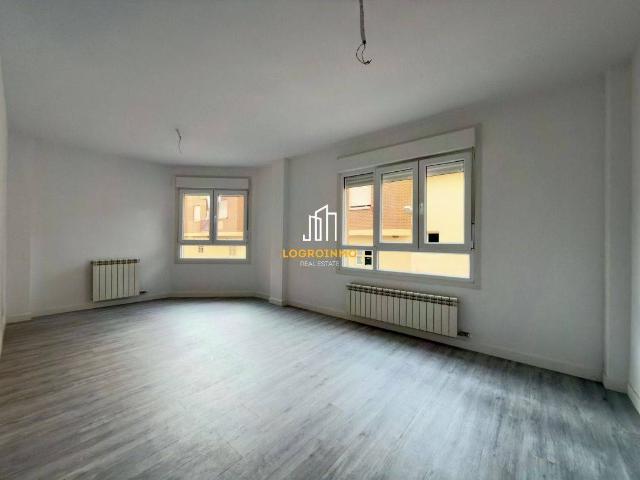 Piso en venta en Villapatro, Lardero