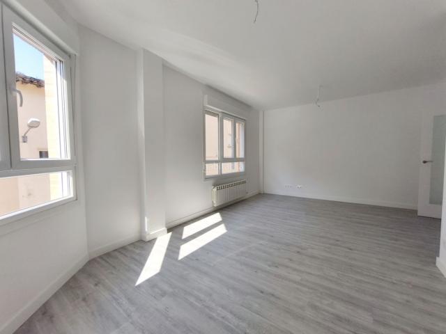 Piso en venta en Villapatro, Lardero