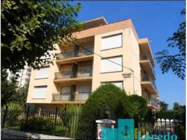 Piso en venta en Laredo