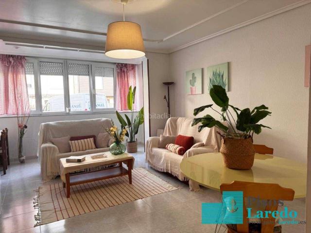 Piso en venta en Laredo
