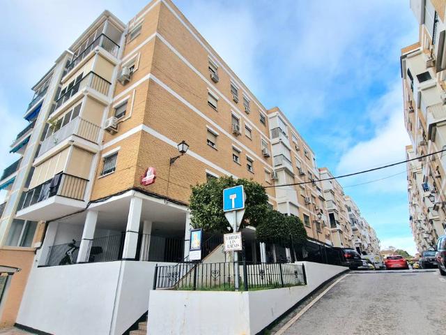 Piso en venta en Tomares, Andalucía