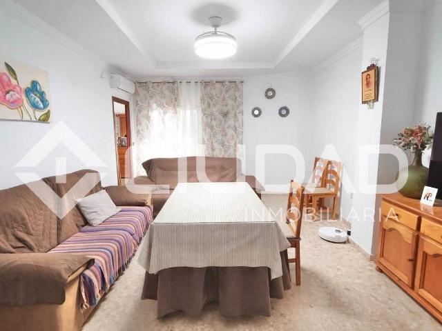 Piso en venta en Las Cabezas De San Juan, Andalucía