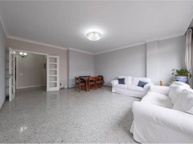 Piso en venta en Alcaravaneras, Gran Canaria