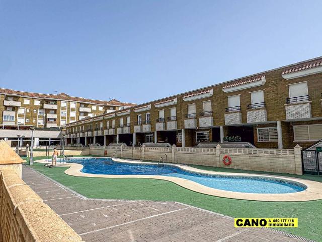Piso en venta en Roquetas De Mar, Los Depósitos