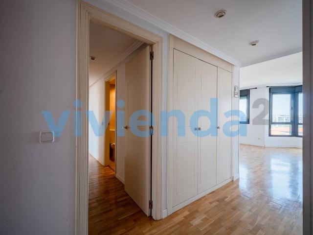 Piso en venta en Madrid, Cortes