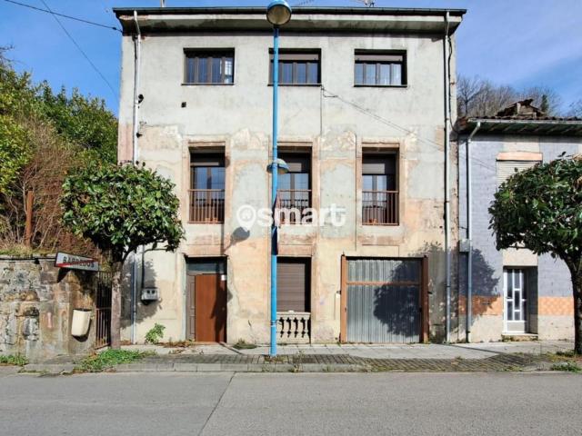 Piso en venta en Laviana, Barredos