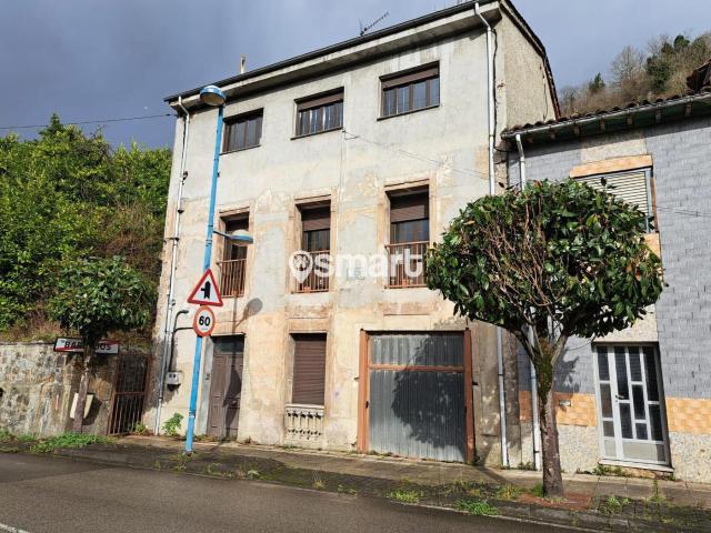 Piso en venta en Laviana, Solavega