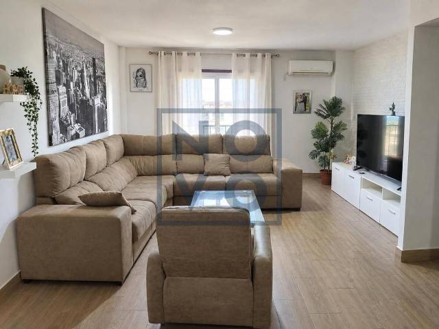 Piso en venta en Lebrija, Sevilla