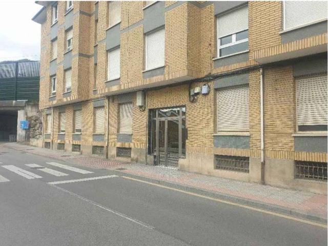 Piso en venta en Lena, Asturias