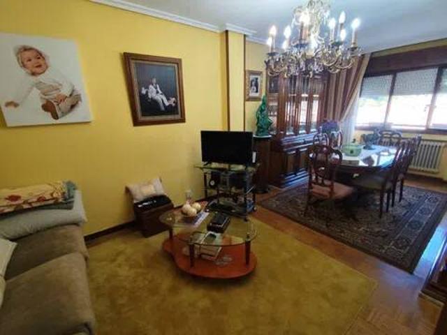 Piso en venta en Lena, Asturias