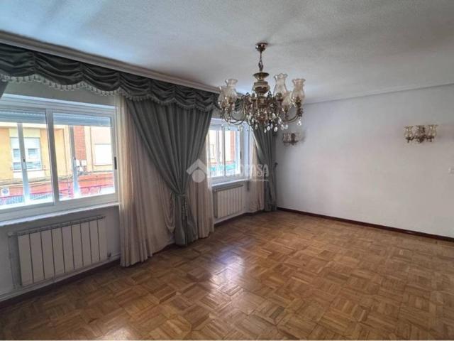 Piso en venta en León, Castilla y León