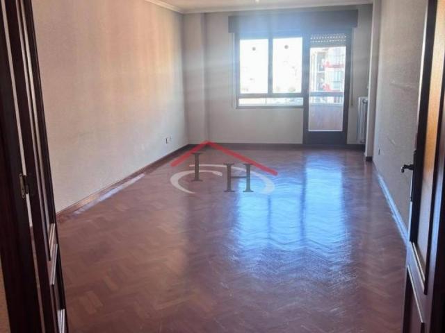 Piso en venta en León, Castilla y León