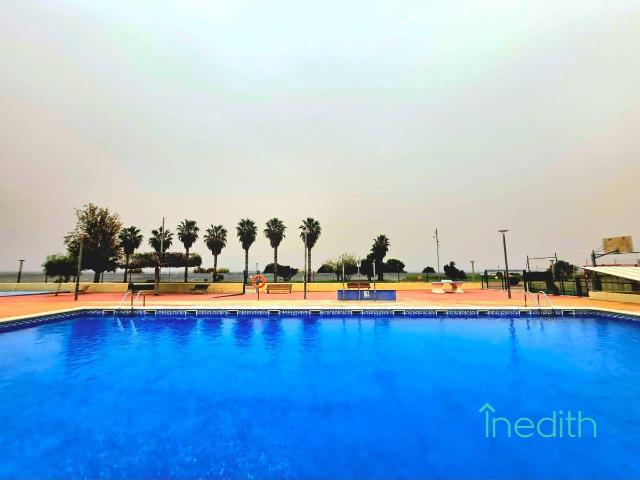 Piso en venta en Barri de la Creu, Cubelles