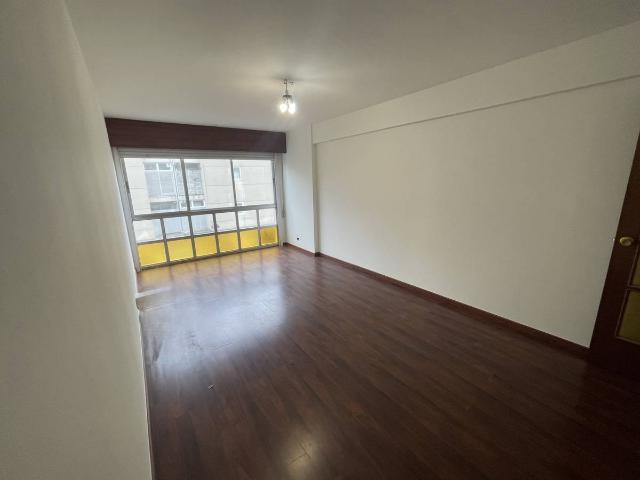 Piso en venta en Oleiros, A Coruña