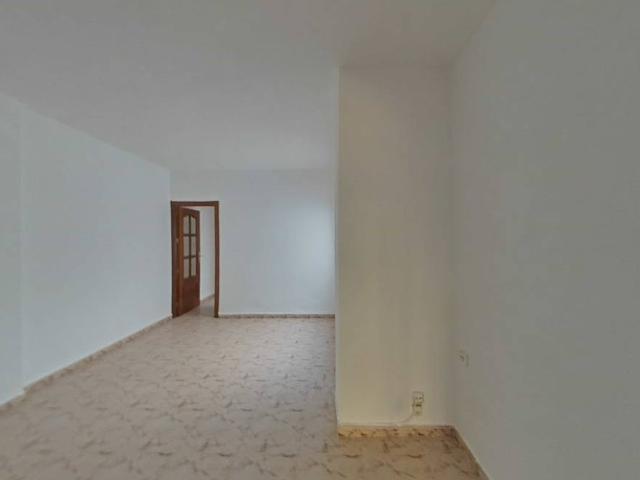 Piso en venta en Linares