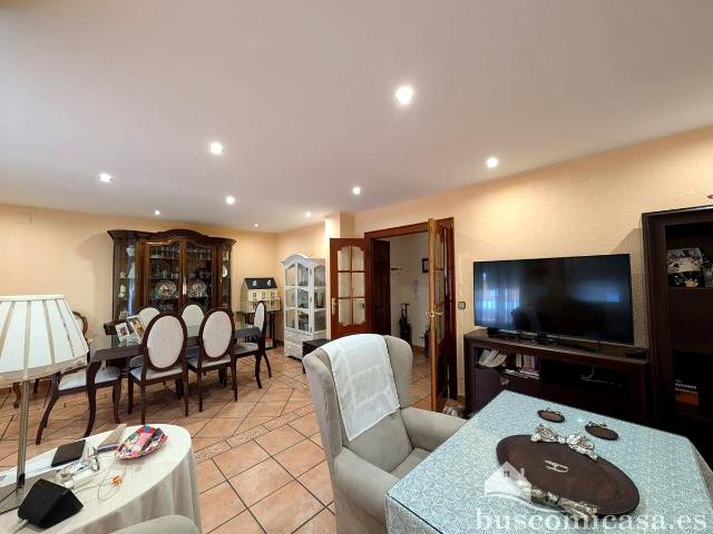 Piso en venta en Linares