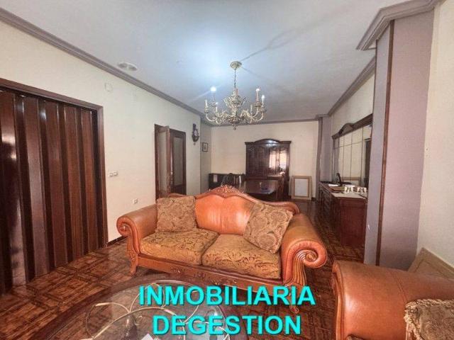 Piso en venta en Linares, Andalucía