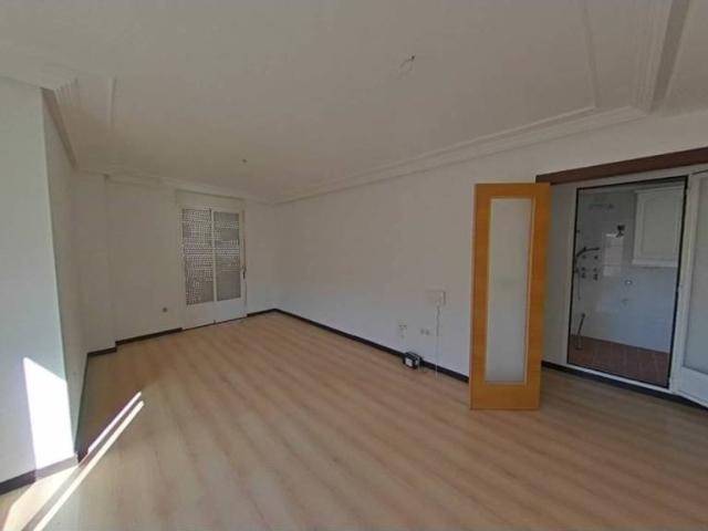 Piso en venta en Linares, Andalucía