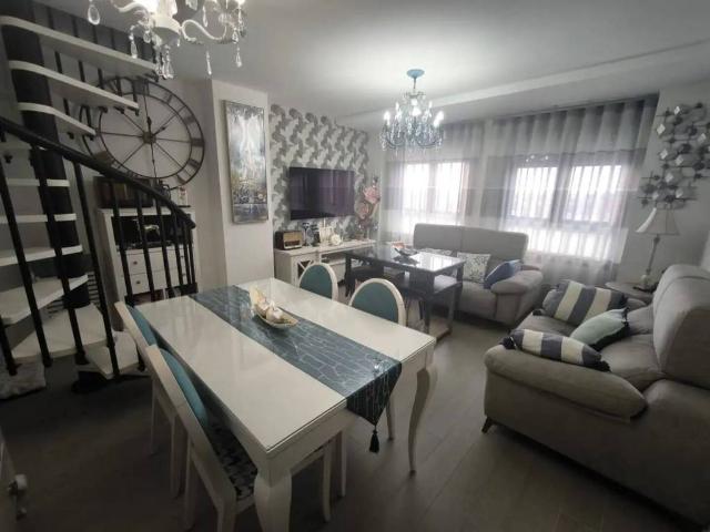 Piso en venta en Linares, Andalucía