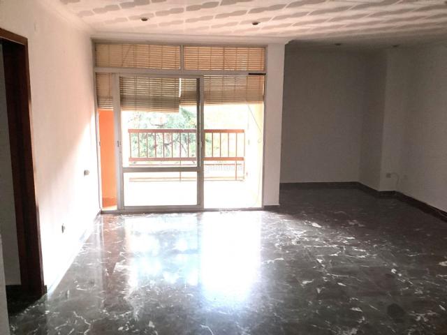 Piso en venta en Linares, Andalucía