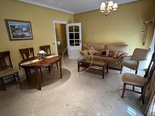 Piso en venta en Linares