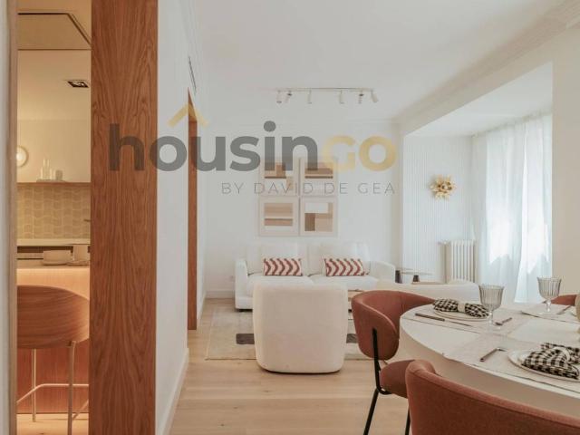 Piso en venta en Madrid, Cortes