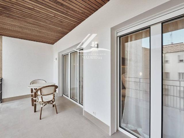 Piso en venta en Cortes, Madrid