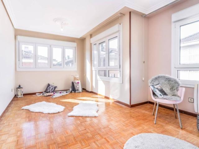 Piso en venta en Llanera, Lugo de Llanera