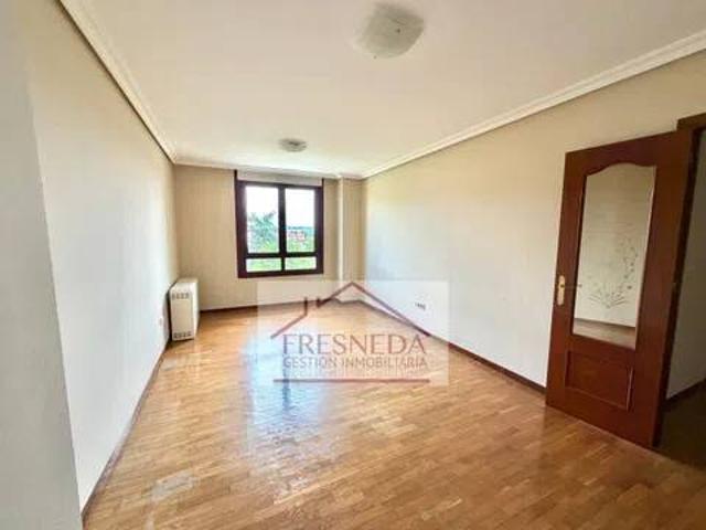 Piso en venta en Llanera, Asturias