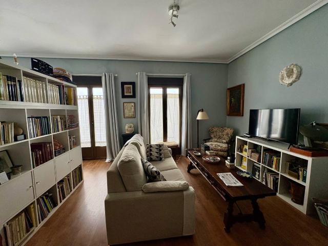 Piso en venta en Llerena, Extremadura