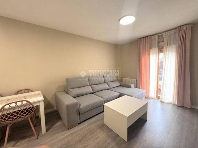 Piso en venta en Loeches, Madrid