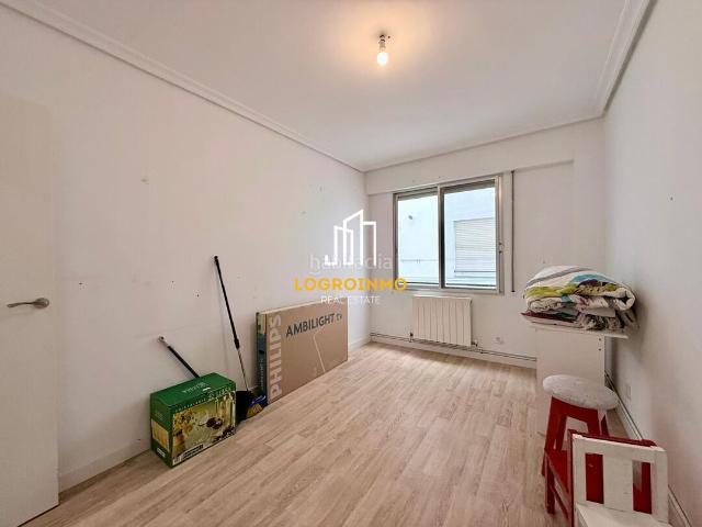 Piso en venta en Las Gaunas, Logroño