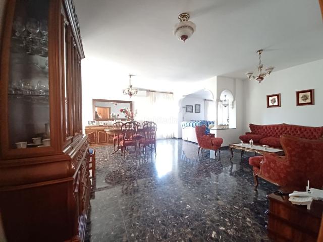 Piso en venta en Barrio de la Alcazaba, Loja