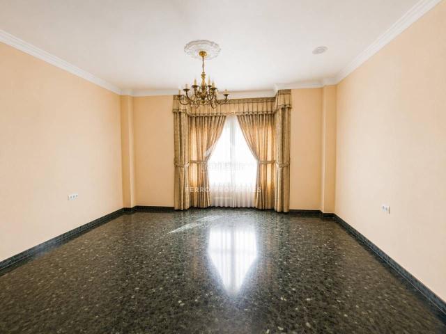 Piso en venta en Barrio de la Alcazaba, Comarca de Loja