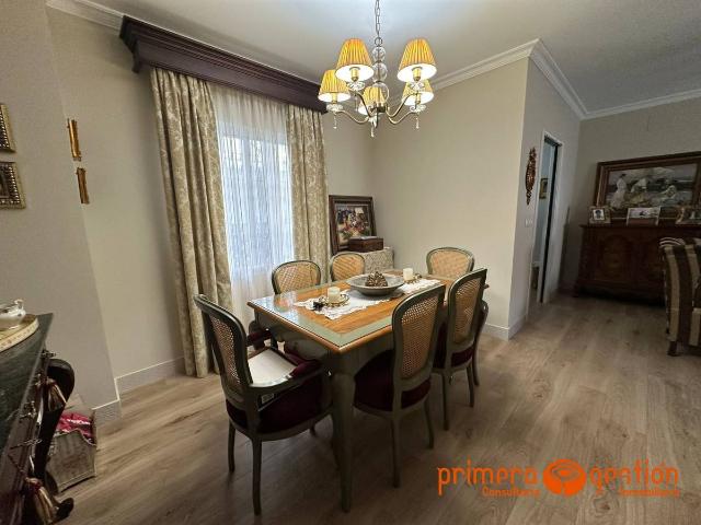 Piso en venta en Lora Del Río, Andalucía