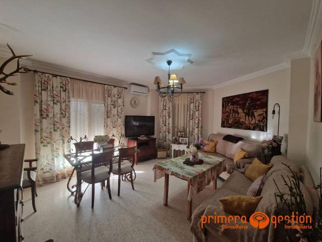 Piso en venta en Lora Del Río, Andalucía